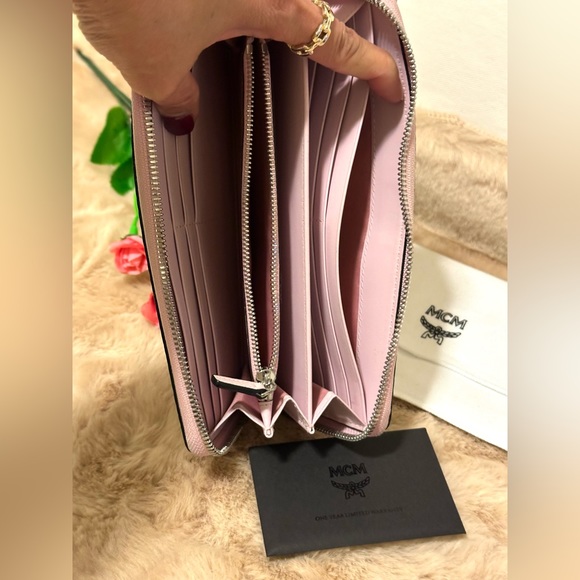 MCM Rabbit Zip Around Long Wallet - Picture 5 of 12